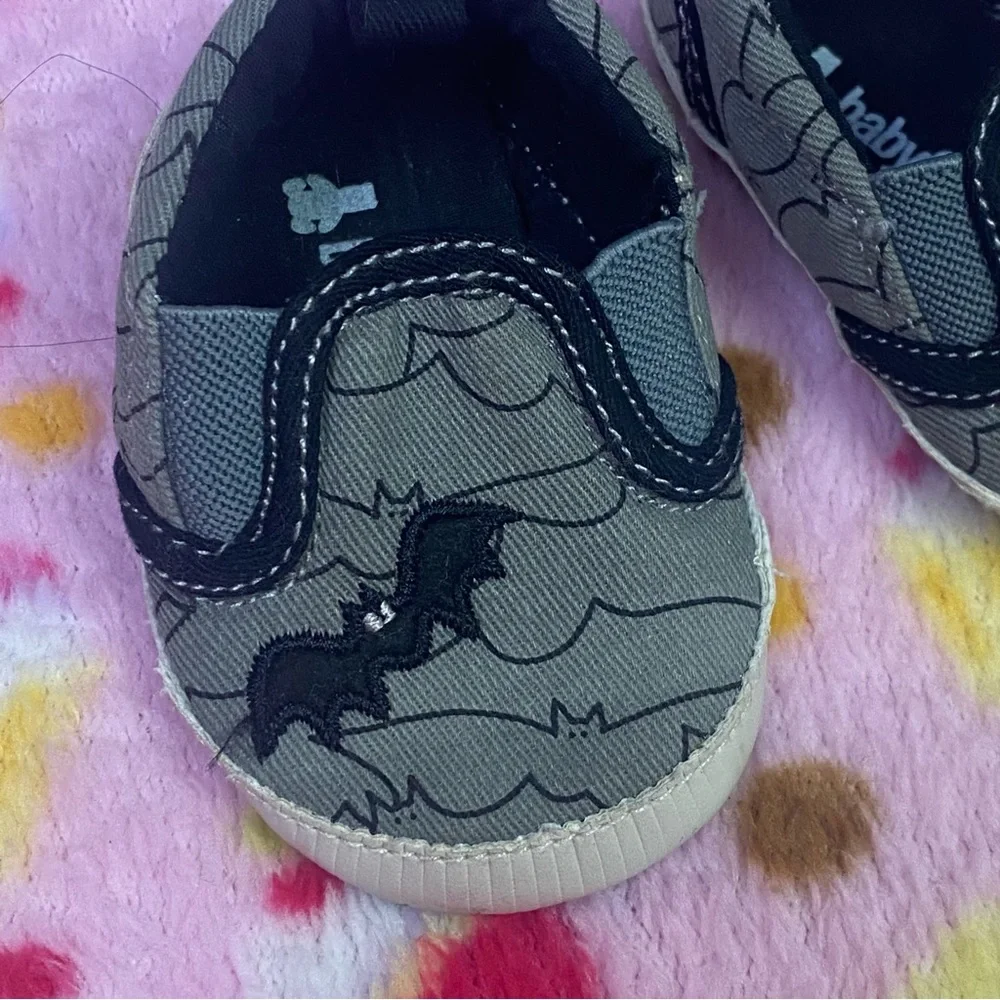Baby Gap Halloween bat slip on shoes